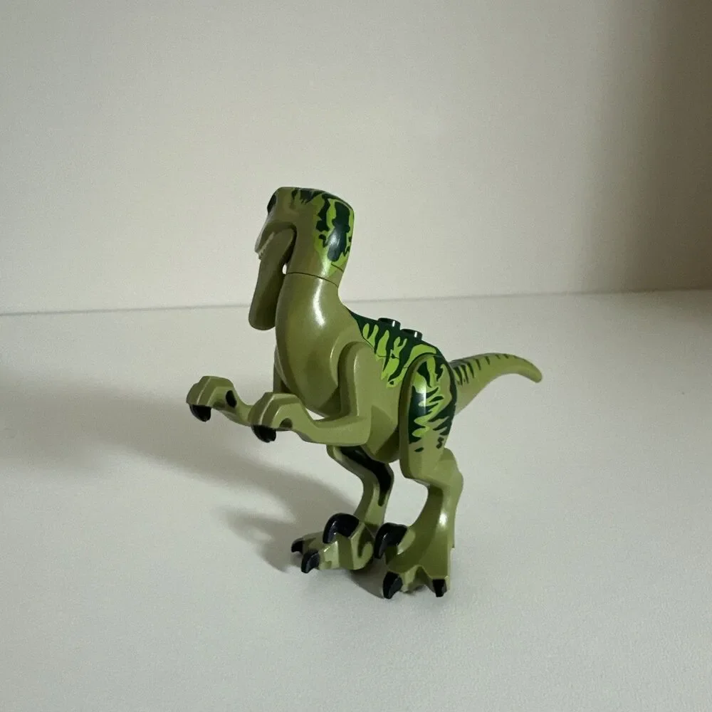 LEGO Dinosaur Green Raptor CHARLIE Velociraptor Jurassic World Minifigure 75920